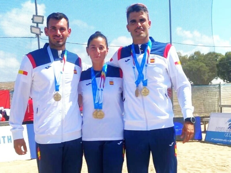 Triple oro para el remo andaluz en los Juegos Mediterráneos de playa