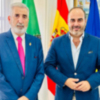 El diputado provincial Antonio Aragón trata con el alcalde de Chipiona para iniciar líneas de colaboración entre ambas administraciones