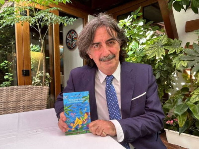 José Mª Arenzana y su nuevo libro “Ficcionario”, un mundo de palabras anárquicas y sorprendentes