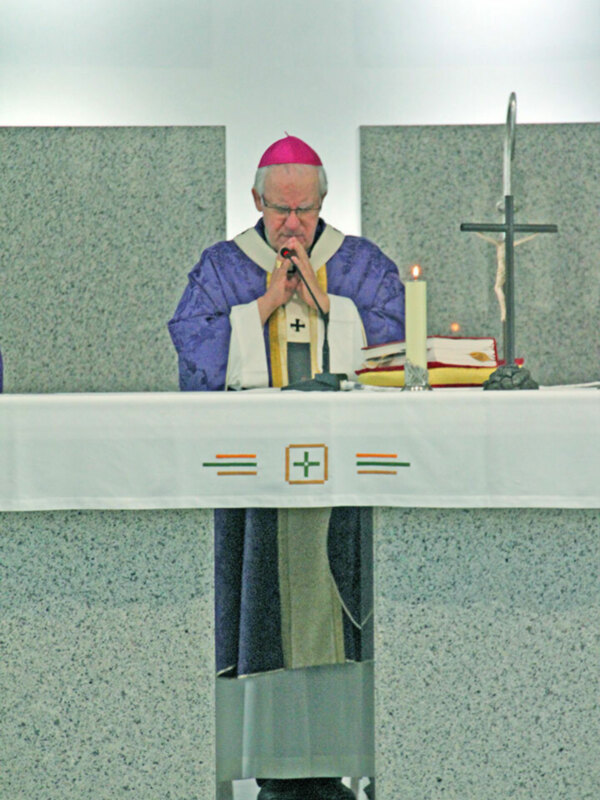 La Misa fue presidida por el Arzobispo de Sevilla José Ángel Saiz Meneses