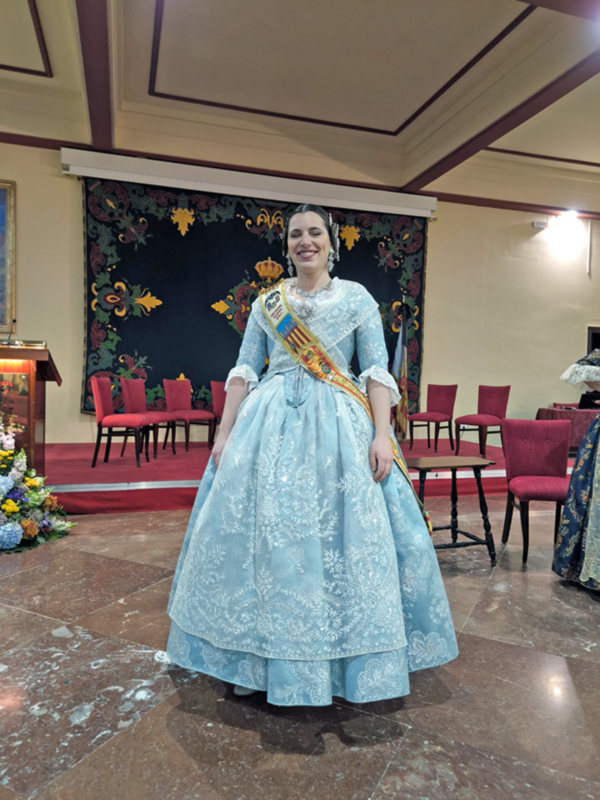 Emotiva presentación y exaltación de la Fallera Mayor de la Casa Regional Valenciana en Sevilla