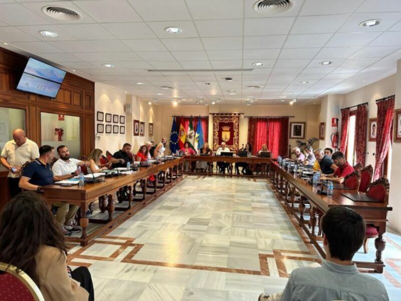 El lunes posterior a la cabalgata de Carnaval y el día de la Virgen de Regla fiestas locales de Chipiona para 2025 