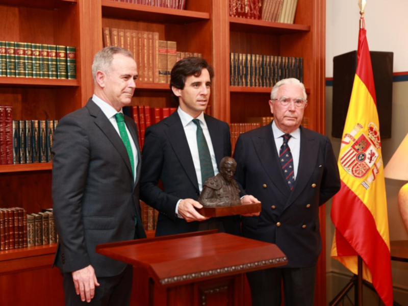 Juan Ortega recoge el prestigioso Memorial Manolo Vázquez en el 'El Aero'