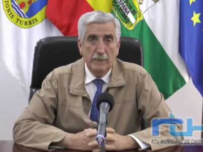 Luis Mario Aparcero confirma que este año habrá servicio de duchas y lavapiés en las playas y que se extremará el control 