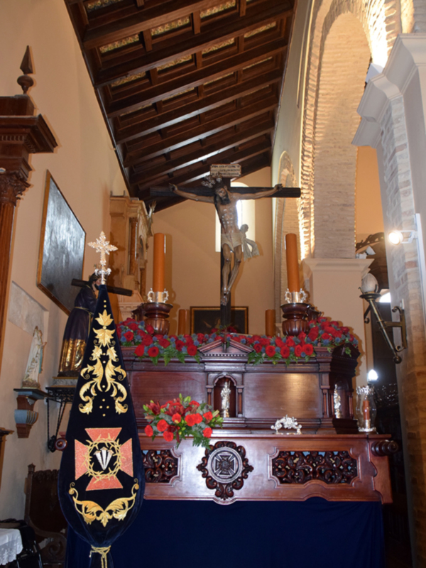 Procesión de recogimiento y fe del Cristo del Buen Fin en Alcalá del Río