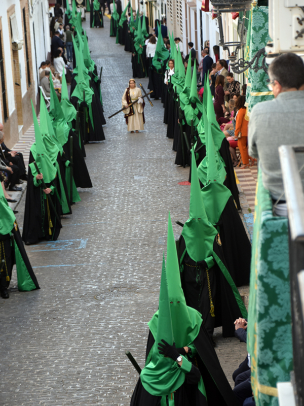  Alcalá del Río revive su Jueves Santo con la solemnidad de la Vera-Cruz y su Paseo centenario