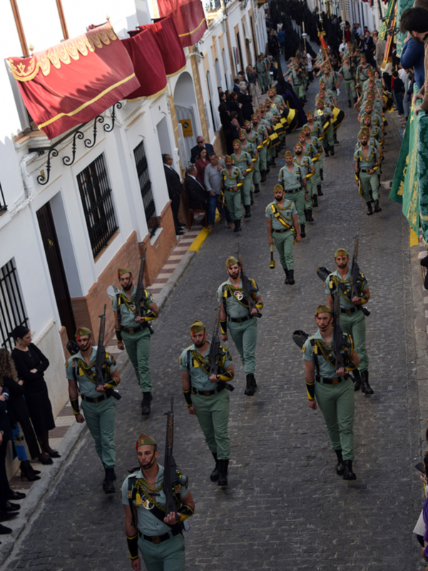  Alcalá del Río revive su Viernes Santo con la solemnidad del Santo Entierro y la Soledad Coronada