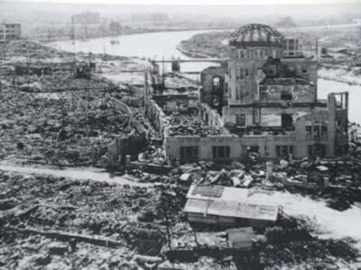 OPPENHEIMER VS HIROSHIMA .
