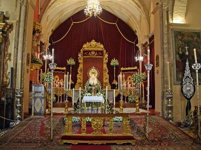  La Hermandad del Santo Entierro de Cristo de Alcalá del Río inicia sus cultos cuaresmales en honor a la Virgen de los Dolores en su Soledad Coronada