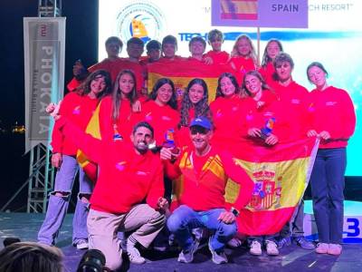 Bronce para el windsurf sevillano en el Mundial de la clase Techno