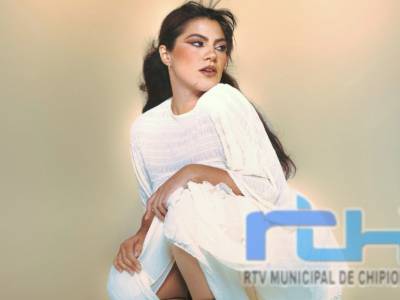 La cantante chipionera Dulze lanza su nuevo tema ‘Verde aceituna’ mientras está inmersa en su primera gira por España