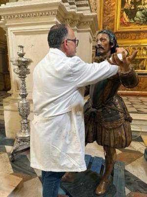 La Catedral de Sevilla culmina los preparativos para la solemnidad del Corpus Christi