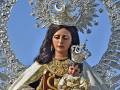 La Virgen del Carmen de Triana navega por el Guadalquivir en una jornada de profunda tradición marinera en Sevilla 
