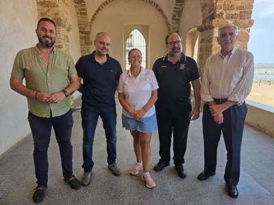 Joaquín y Francisco Cordero Ruiz Mateos y Paqui Fernández Sánchez  serán los Reyes Magos en Chipiona la próxima Navidad