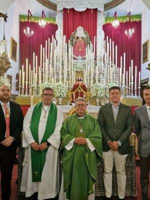 La Hermandad de Jesús Nazareno de Alcalá del Río participa en los cultos preparatorios para la Coronación Canónica de María Santísima de la Sangre 