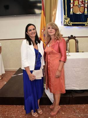 ACIME distingue en Sevilla a María Fidalgo Casares con la Cruz al Mérito por su trayectoria de divulgación histórica y compromiso con la cultura militar