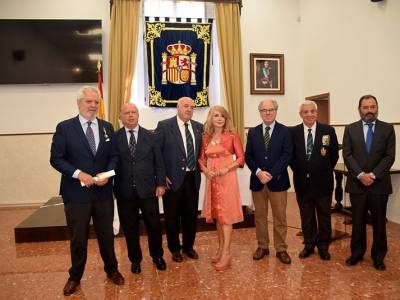  ACIME reconoce en Sevilla con sus Cruces al Mérito la trayectoria de quienes difunden la cultura y los valores militares 