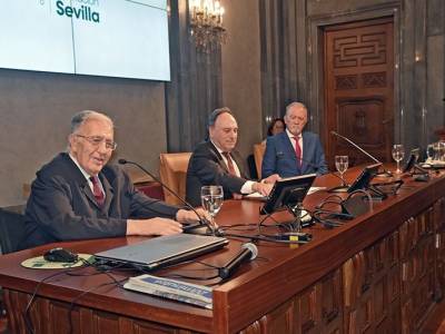 El XII «Aldabón de Sevilla» reconoce la trayectoria del Dr. José Andrés Moreno Nogueira 