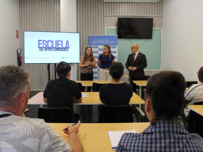 Presentación del proyecto Escuela de Oportunidades de San Juan de Dios en Sevilla y la Fundación Juan Ramón Guillén.
